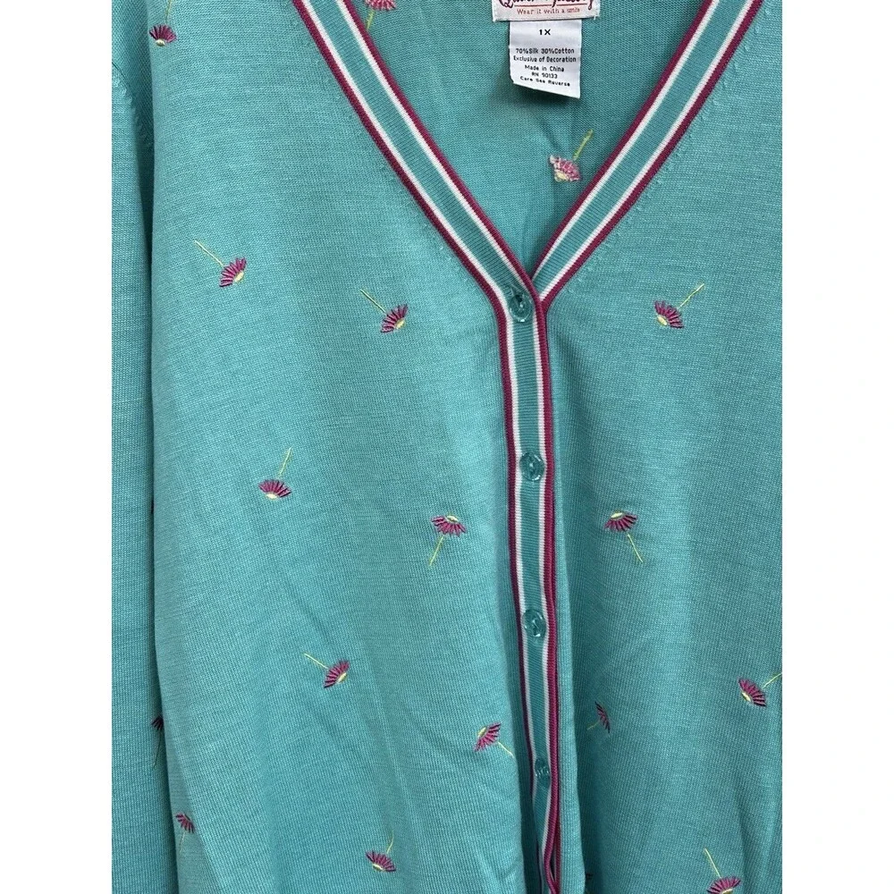 Quacker Factory Cardigan Sweater Size 1x Daisy Floral Embroidery Blue Pink Silk